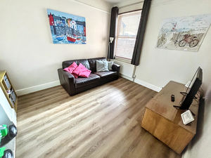 Photo 11- click for photo gallery